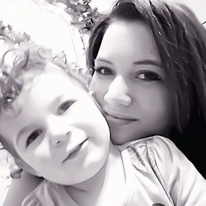 Meet your Posher, Anissa